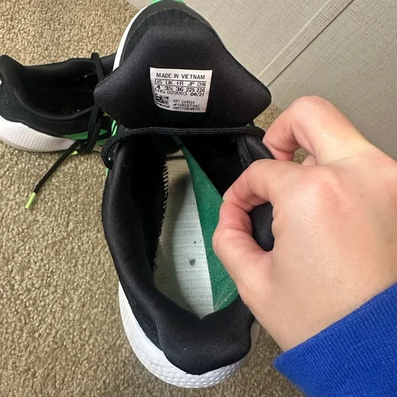 Adidas Kids Black and Green Running Shoes - Picture 9 of 10